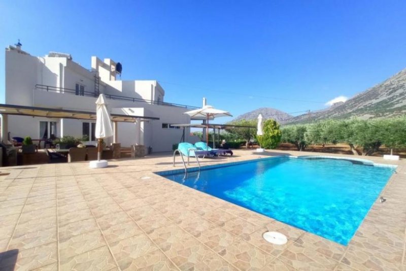 Kavousi MIT VIDEO: Kreta, Kavousi: Tolle Villa mit Pool, Meerblick und Olivenhain zu verkaufen Haus kaufen